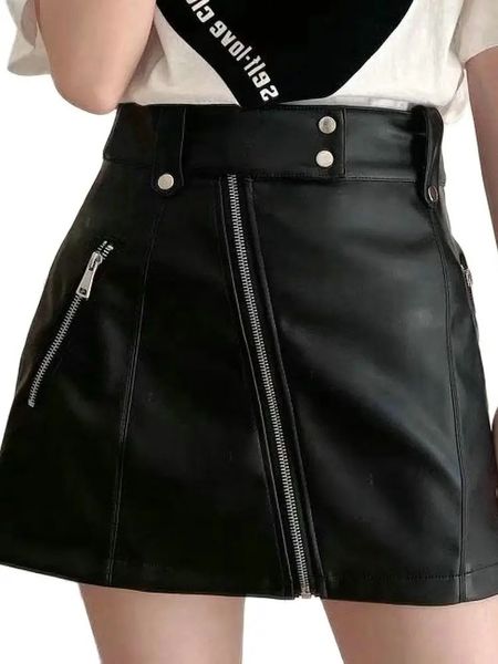 Осень-зима женская мода трапециевидной формы из искусственной кожи мини-юбки в стиле ампир женская уличная черная юбка с высокой талией на молнии с карманами 240110