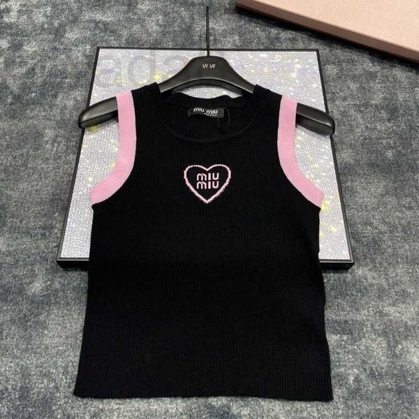 Tanques femininos camis designer mi24 início da primavera nova doce carta de amor jacquard cor bloco design sem mangas fino ajuste versátil malha tanque topo e5me