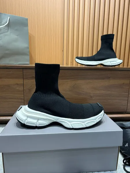 Designer de velocidade treinador sapatos casuais para venda rendas até moda meias planas botas velocidade das mulheres dos homens tênis corredor 0109