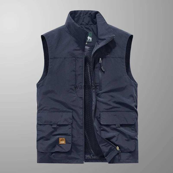 Gilet da uomo Primavera Autunno All'aperto Militare Nero 2023 Giacca senza maniche Moda Gilet da pesca per uomo Tasca Fotografia Casua GiletL240104