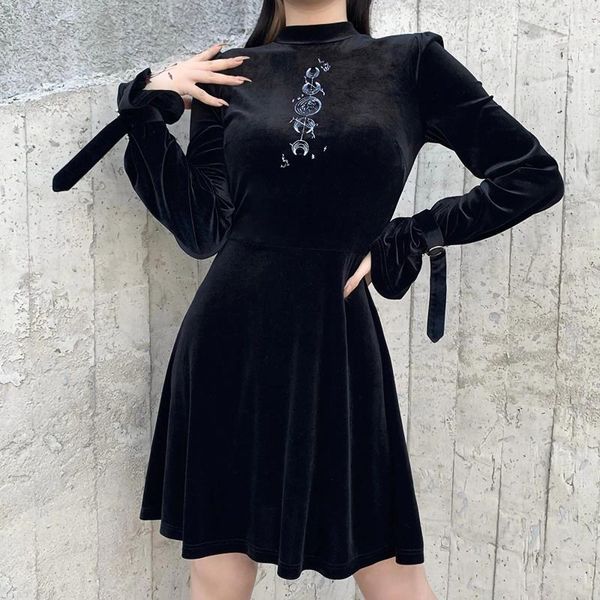 Casual Kleider Gothic Schwarz Schlank Kette Frauen Herbst Winter Solide Langarm Bestickt Kleid Sexy