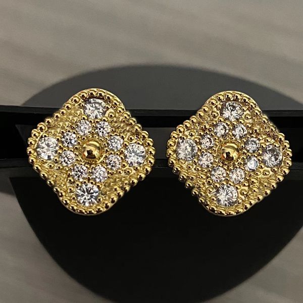 Designer 15MM Ampia realizzazione di orecchini a bottone in oro placcato argento sterling per le donne Gioielli con orecchini a quadrifoglio con diamanti in calcedonio