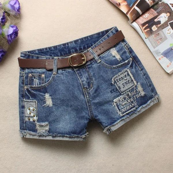 Shorts Patch Denim Shorts für Damen, niedrige Taille, lockeres Loch, kurze Joker-Hose, Rüschen, Nieten-Mini-Jeans, Sommer