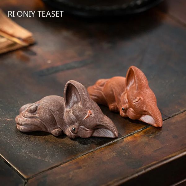 Chinês Yixing Escultura de Argila Roxa Chá Pet Lucky Fox Estátua Arte Ornamentos Animal Chá Estatueta Artesanato Casa Conjunto de Chá Decorações Presentes 240110