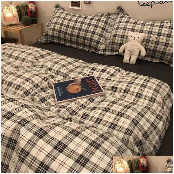 Set di biancheria da letto Nordic Grid Duvet Er Set con lenzuolo Federa 220X240 Trapunta 4 Pz/3 Pz Moda Consolatore Biancheria da letto Consegna di goccia Hom Dhe5G