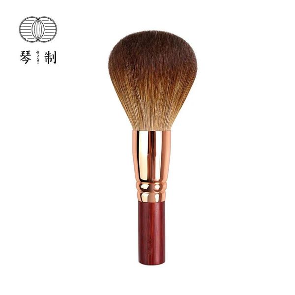 Pennelli Qinzhi Pennello professionale fatto a mano per trucco 103 Pennello grande rotondo per cipria Manico corto Pennelli per trucco per capelli morbidi in volpe rossa