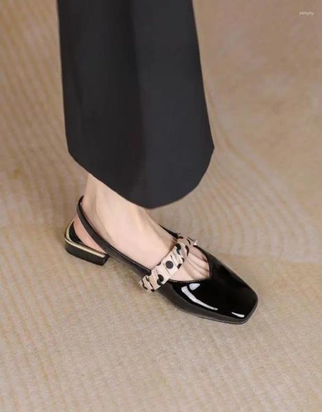 Sandalen für Frauen mit niedrigen Absätzen, Büroarbeit, Sommer 2024, bedruckt, schwarze Damenschuhe, Schuhe, täglich, rutschfest, schick und elegant