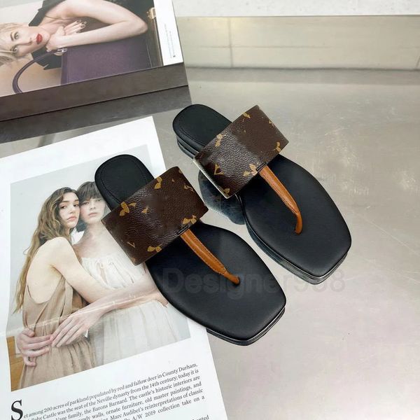 Tasarımcı Beach Flip Flops Tembel Terlik Lüks Drapy Düz tang Street Ladies Kadın Sandalet Moda Katır Ayakkabı