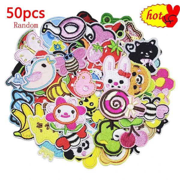 50 pezzi / lotto carino ragazzi ragazze animali patch pack per abbigliamento mix sfuso ferro cucire su bambini baby anime ricamato casuale all'ingrosso