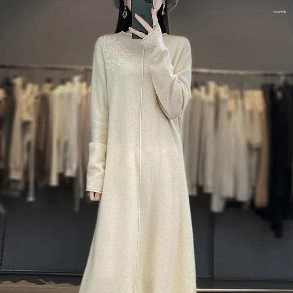 Vestidos casuais outono/inverno cashmere pulôver feminino camisola de malha manga longa retro bordado vestido de lã