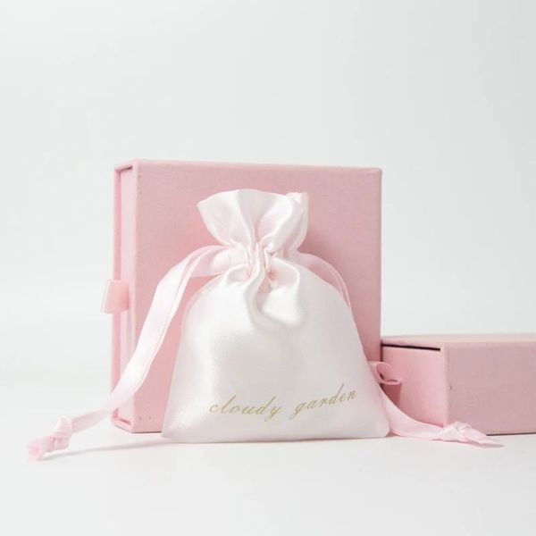 Sacchetti per gioielli personalizzati in raso di seta rosa personalizzato Borsa con coulisse con nastro Lucidalabbra Cosmetici Sacchetti per imballaggio regalo per feste 50 pezzi