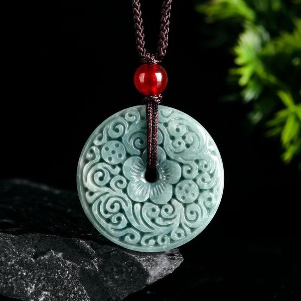 Anhänger Burmese Blaue Jade Schnitzerei Blumen Sicherheitsanhänger Grüner Smaragd Vintage Damen Schmuck Jadeit Halskette Zubehör Natur