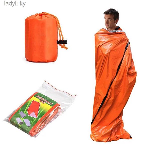 Schlafsäcke 1 Set Wasserdichter Überlebensschlafsack Überleben Tragbares, winddichtes Notfallzelt Mini-Thermo-Biwaksack-Rettungsset CampingL240111