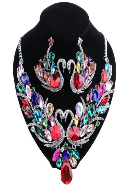 Set di gioielli multicolori alla moda con zirconi cubici per le donne Migliori regali Set di orecchini e collana di cristallo 18 colori5325704
