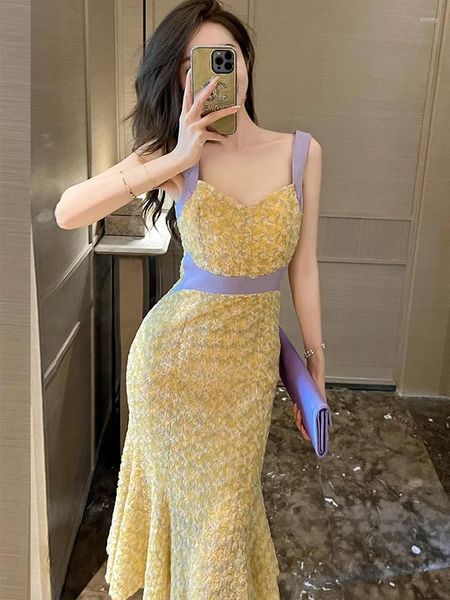 Günlük Elbiseler Kadınlar İçin Zarif Seksi Elbise 2024 Tatlı Sarı Çiçek Kafesi Slip Fishtail Robe Femme Parti Pist Vestidos Mujer Moda Şovu