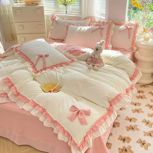 Funda nórdica con lazo y volantes de encaje rosa, falda de cama, ropa de cama, fundas de almohada, juego de cama de lujo para niñas y mujeres, decoración del hogar 240112