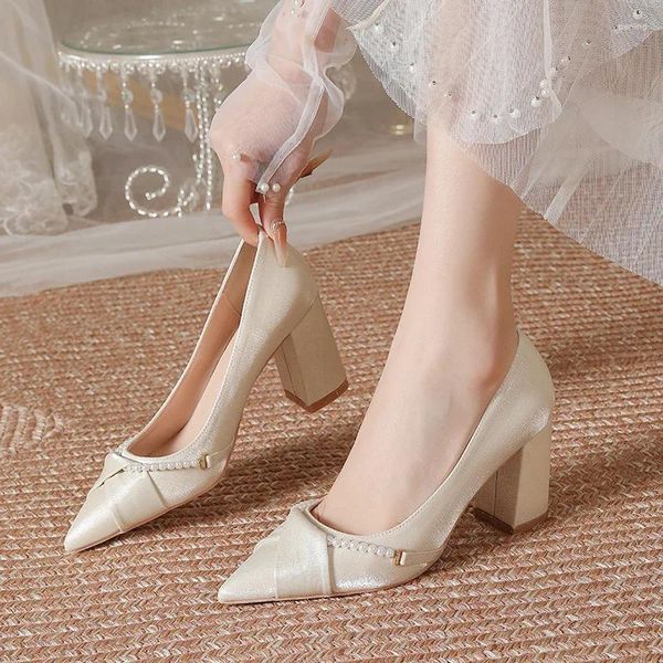 Sapatos de vestido tamanho 30-44 ponto dedo do pé robusto cetim damasco salto alto mulheres pérolas
