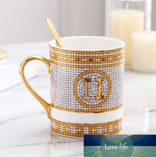 Tazza in ceramica con bordo dorato creativo europeo di moda, colazione a casa, tè pomeridiano, tazza di caffè, fornitura diretta in fabbrica all'ingrosso