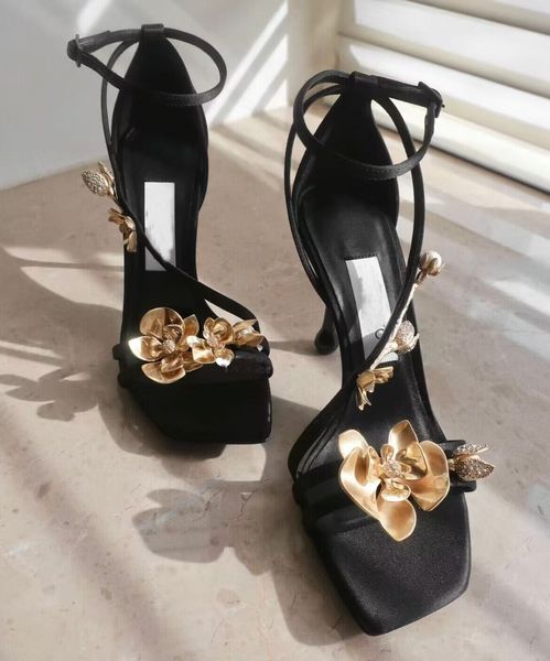 Yeni üst lüks marka kadın zea siyah saten sandaletler altın metal çiçekler ile ayakkabı kare ayak parti yüksek topuk parti düğün lady gladiator topuklar Sandalias eu35-41 kutu