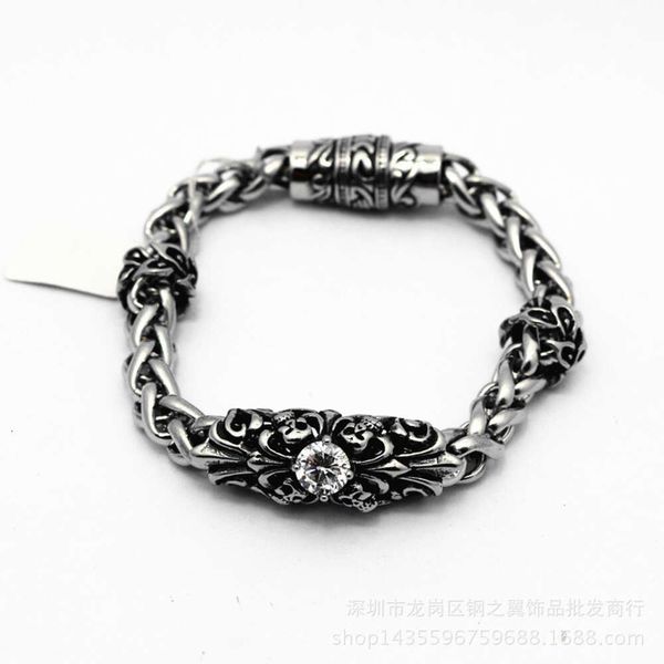 Designer CH-Armband für Herren, verchromt, herrschsüchtig, Titanstahl, weiblich, mit Diamanten eingelegter Geisterkopf, magnetisches Herz, Schmuck, Kettenarmbänder, klassischer Armreif, 9OCH