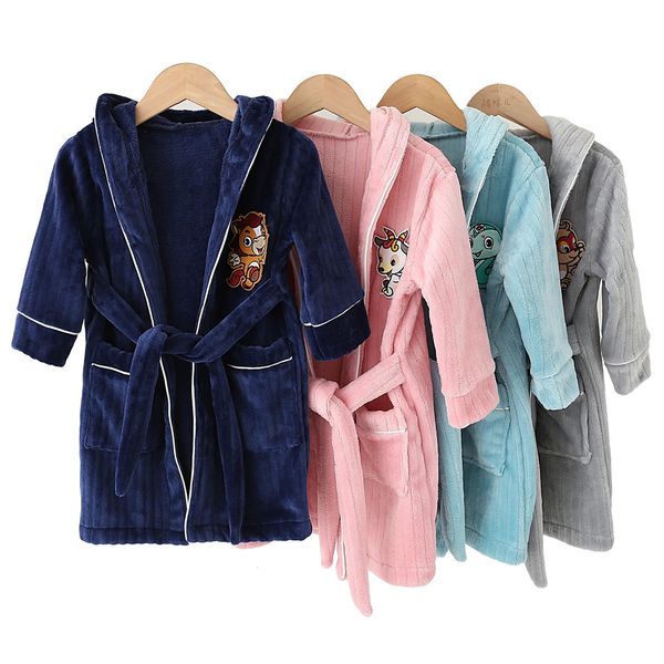 Весенние пижамы для девочек и мальчиков, фланелевые халаты для девочек и мальчиков, детская одежда для сна, халат, осенняя одежда для девочек, детский халат с капюшоном 240111