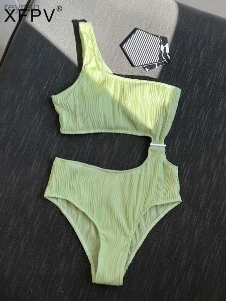 Roupa de banho feminina xfpv praia chique biquíni terno de peça única para mulheres moda oco para fora dobras fora do ombro 2023 verão nova moda sm7377 yq240112