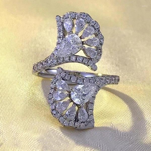 Cluster-Ringe 2024 S925 Silber Light Luxus Simulation Diamant offener Fächerring für Frauen in Europa und Amerika