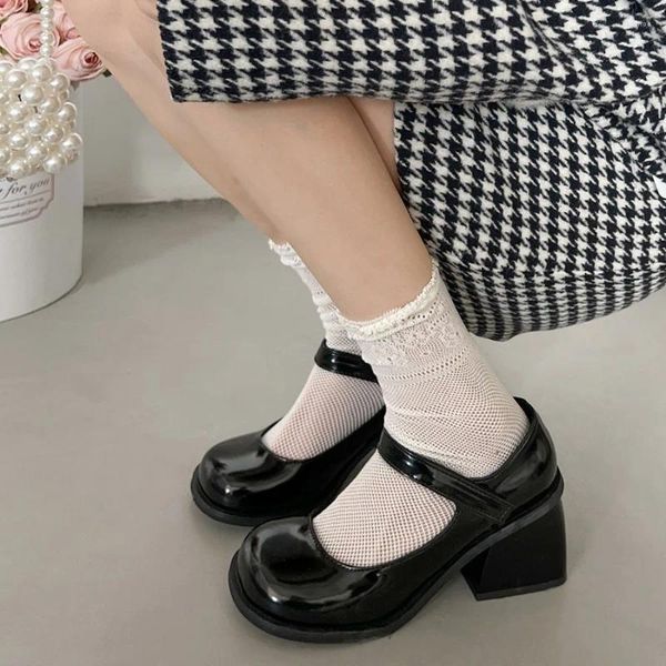 Модельные туфли, черные женские туфли-лодочки из искусственной кожи с круглым носком в стиле ретро с высокой посадкой и толстым каблуком, осенние и зимние женские туфли-лодочки