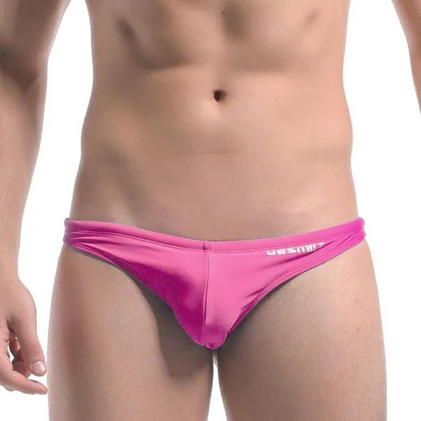 Tute Costume da bagno sexy Swimwewar Uomo Custodia da bagno Slip perizoma Pantaloncini da bagno Piscina da spiaggia Costumi da bagno Abbigliamento intimo bikini uomo gay a vita bassa