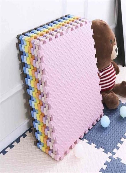 24pcslot Baby Play Mat Tapetes de quebra-cabeça de cor lisa Tapete de espuma EVA para crianças Tapetes de quebra-cabeça 31X31X11cm para quarto Tapete de piso protetor 214664971