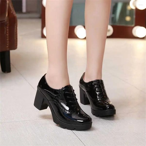 Sapatos de vestido Nu Cor Dama de Honra Sapatilhas Plataforma Mulheres Cinza Preto Mulheres Saltos Esportes Jogging Bity Modelos Runings