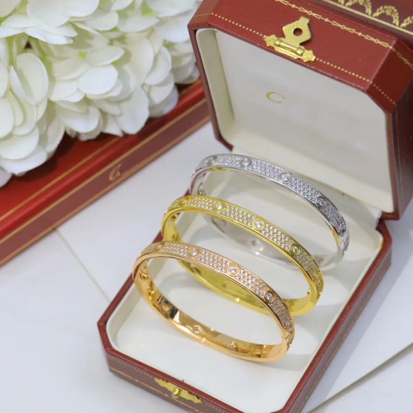 Bracciale di design braccialetti di lusso designer per donna design in tinta unita con diamanti centinaia di gioielli con bracciale rigido con corpo rigido, confezione regalo opzionale molto bella
