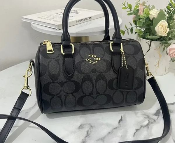 Borse a tracolla classiche di design Moda donna classica Catena con patta Portafoglio a tracolla Borsa a mano Borsa da donna con pochette