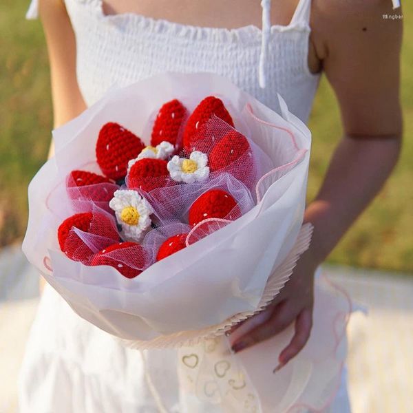 Fiori decorativi 1 pezzo finito di fiori lavorati a maglia all'uncinetto bouquet intrecciato a mano fragole piante finte regali di decorazione della casa per l'anno di nozze