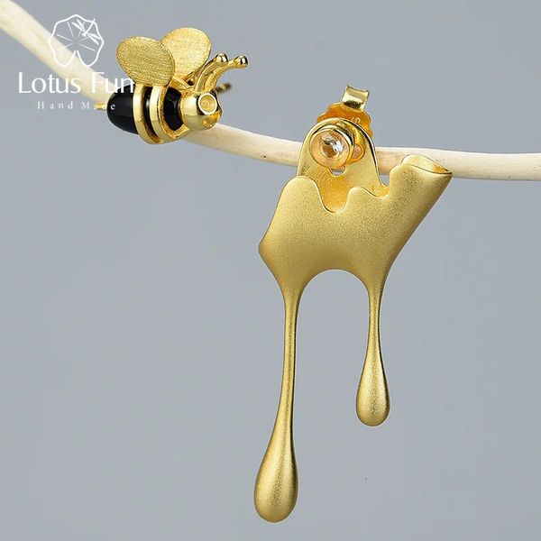 Lotus Fun, настоящее серебро 925 пробы, ювелирные изделия ручной работы, 18-каратное золото, пчела и капающий мед, асимметричные серьги-гвоздики для женщин, подарок 240113