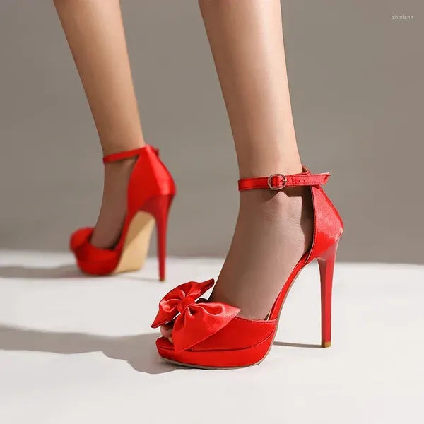 Sandalet Moda Yüksek Topuk Sandal Kadınlar 2024 Yaz Stiletto Boyut 34-50 Peep Toe Saten Platform Ayakkabı Yay Kırmızı Siyah Elbise Ayakkabı