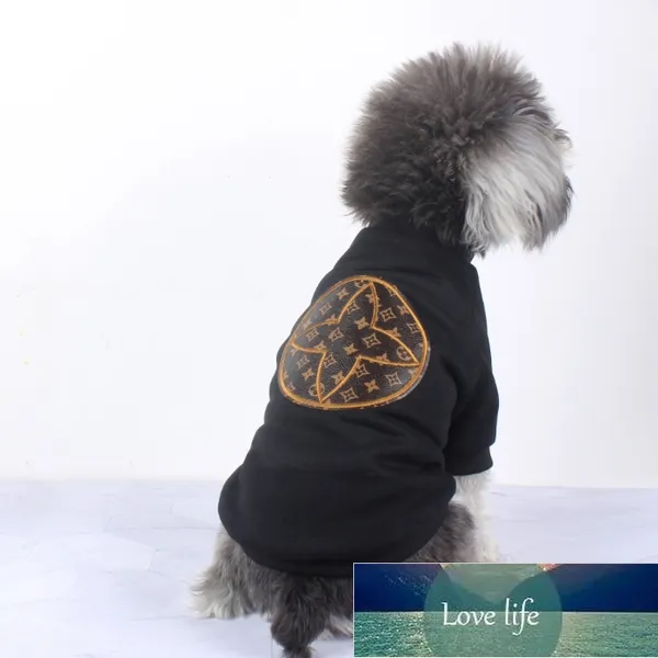 Gros pull orange mode chien vêtements décontractés marque de mode manteau pour animaux de compagnie Jarre Aero Bull Pug Schnauzer automne et hiver deux pieds vêtements