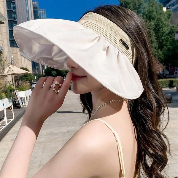 Beralar 2024 Koreli kadın Japon tarzı ve internette yer alan metal etiketi saç tokası koruma vizörü açık güneş şapkası