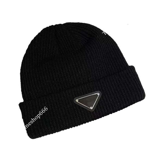 2024 Tasarımcı Erkekler ve Kadınlar Beanie Cap Lüks Kafatası Şapkası Örme Kapaklar Kayak Şapkaları Snapback Mask Uç U birex Kış Kaşmir Rahat Açık Yüksek Kalite 17 Renk
