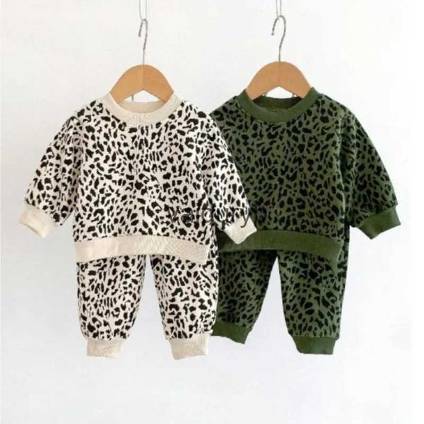 Set di abbigliamento set di vestiti da bambino neonato da ragazzo+pantalone 2pcs per bambini stampa il leopardo stampato a lungo termine