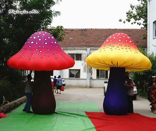 wholesale Bellissimo palloncino gonfiabile multicolore con fungo gonfiabile simulato gigante da 2 m / 3 m per parco a tema e decorazione del partito