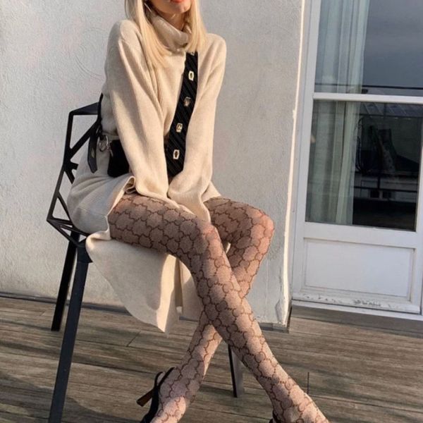 2024 de alta qualidade meias de luxo sexy carta design padrão meia-calça feminina meias de cintura alta elástica moda presente