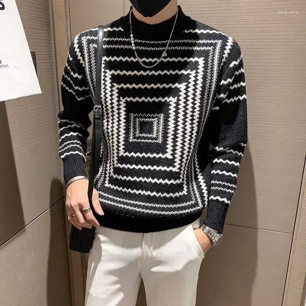 Maglioni da uomo lavorati a maglia per uomo Abiti da uomo a righe Pullover grafici Mezzo colletto Dolcevita bianco Overfit Lana da strada Autunno coreano A