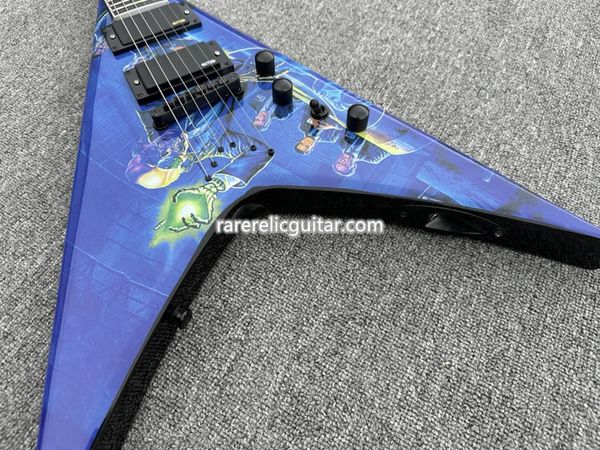 IN Stock Dim DaveMustaine Megadeth Rust In Peace Chitarra elettrica blu Lavorazione manuale Vernice Top Grover Sintonizzatori Pickup attivi Scatola batteria da 9 V Hardware nero Intarsio pinna di squalo