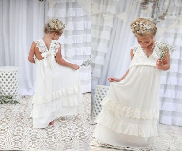 Romantico 2020 Nuovo arrivo Boho Flower Girl Abiti per la cerimonia nuziale economici scollo a V in chiffon di pizzo a strati formale abito da sposa per bambini personalizzato M8937826