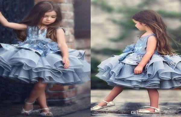 Tutu kurze Perlen Ballkleid Blumenmädchenkleid Spitze Applikationen Kleider Feder Brautkleider für kleine Braut3172292