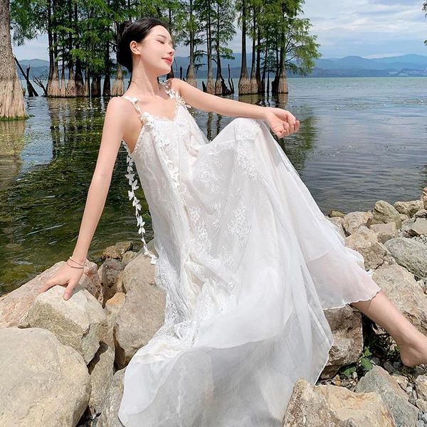 Vestidos casuales vestido blanco de hadas para las mujeres de verano malla bordado mariposa correa perla encaje largo sin mangas playa suelta vestidos de vacaciones