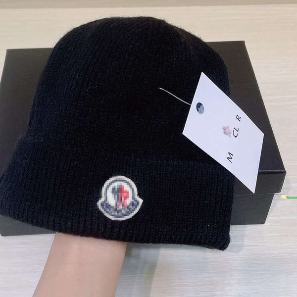 Monclair Hat Site Oficial Versão Réplica Boné Clássico de Malha para Homens e Mulheres Gorro de Designer de Luxo 2024 Presente de Natal Chapéu de Lã de Caxemira Quente 567