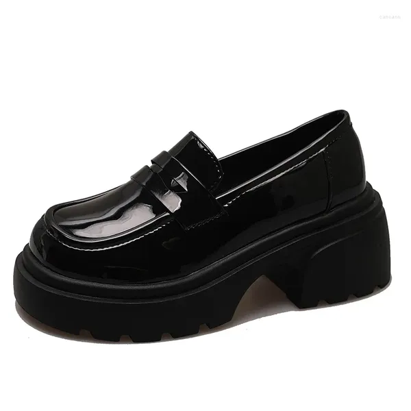 Scarpe eleganti Nere Mocassini con tacco alto per le donne Décolleté con plateau in pelle verniciata Donna 2024 Primavera Laides gotico con tacco spesso