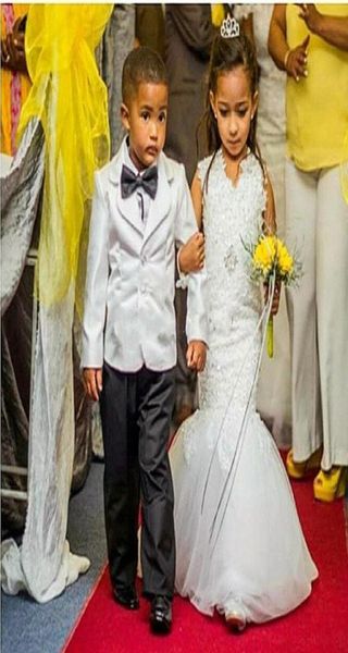 2018 Spitze Meerjungfrau Blumenmädchenkleider für Hochzeiten Jewel Neck Prinzessin Ballkleider Kleine Mädchen Pageant Kleider nach Maß 4611056